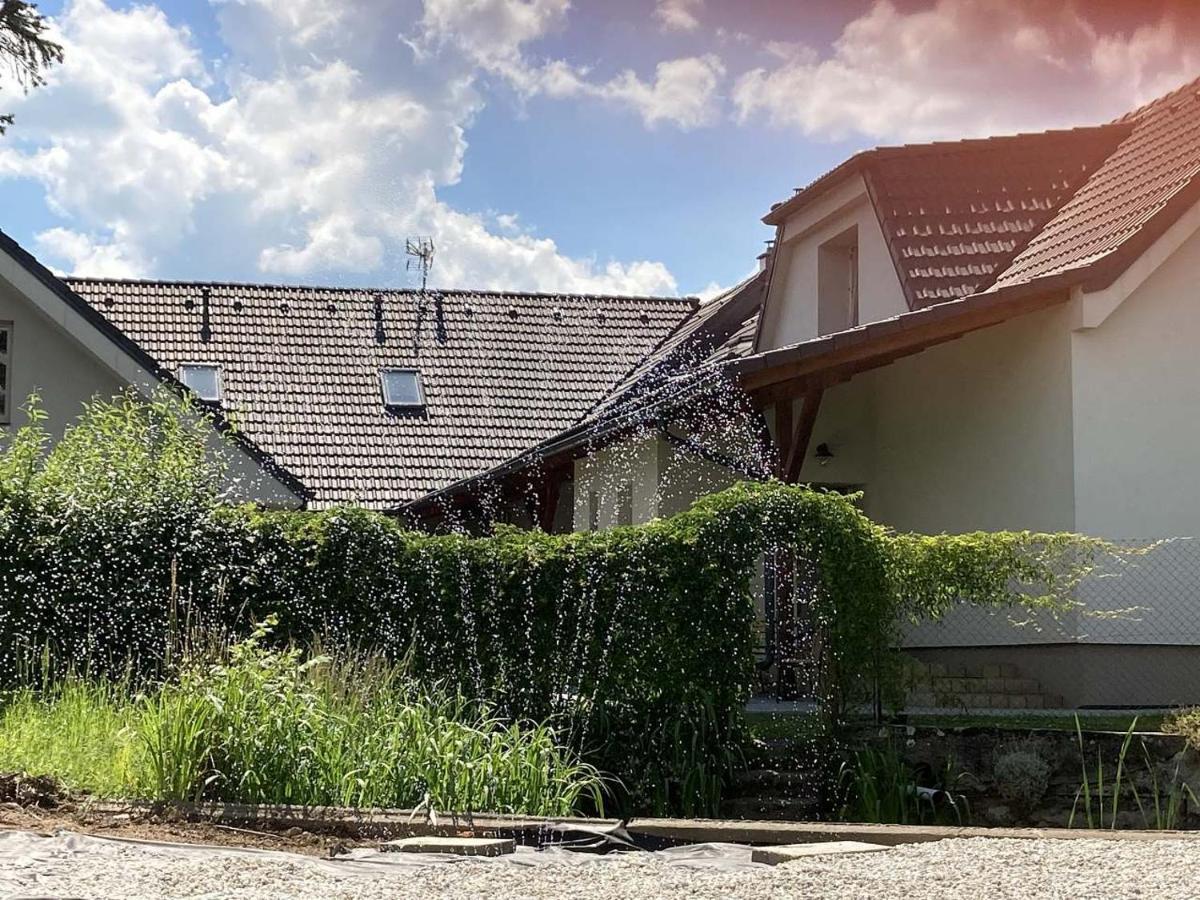 chalupa na Samotě s vířivkou Tábor Exterior foto
